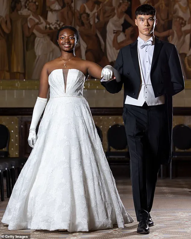 Debutantes Shine at Queen Charlotte’s Ball: A Glimpse into London’s Time-Honored Social Tradition