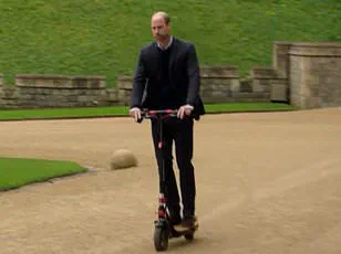 Princess of Wales Warns of Screen Time’s Impact on Family Bonds in Collaborative Essay with Harvard Professor