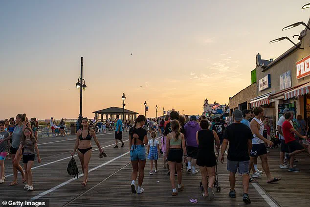 Las Vegas and Los Angeles Tourism Plunge to Historic Lows: 'This is Unprecedented' Says Local Business Owner, as Monthly Visitor Losses Reach 300,000