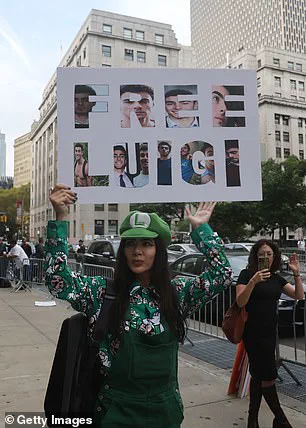 Luigi Mangione Granted $40,000 in Commissary Funds While Awaiting Trial for Murder, as Supporters Flood His Prison Account with Cash