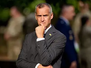 Celebration Amid Controversy: Trump’s New Year’s Eve Party Highlights Immigration Policy Divide as Officials Defend Stance