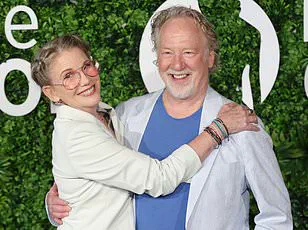 Actor Timothy Busfield Surrenders to New Mexico Authorities Amid Child Sex Offense Allegations, Denies Charges