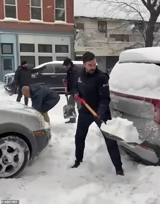 Mayor Zohran Mamdani Shovels Snow Amid Winter Storm Fern's Record-Breaking Blizzard in New York City
