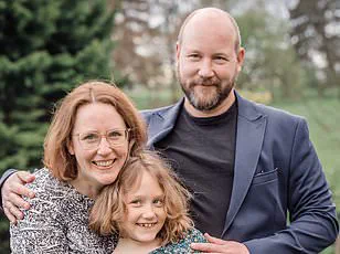 Late-Breaking: Trapped Nerve from VR Gaming – Urgent Health Alert