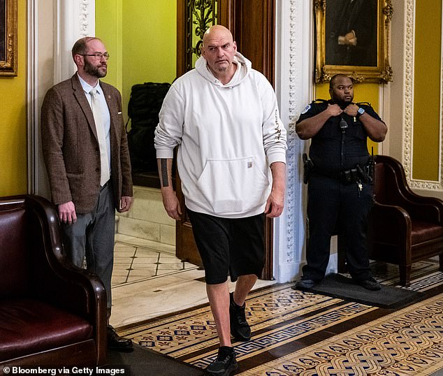 Fetterman Defies Democrats on DHS Funding, Sparks Midterm Concerns