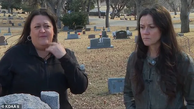 Colorado Family Ordered to Remove Offensive Headstone, Igniting Debate Over Expression and Cemetery Policies