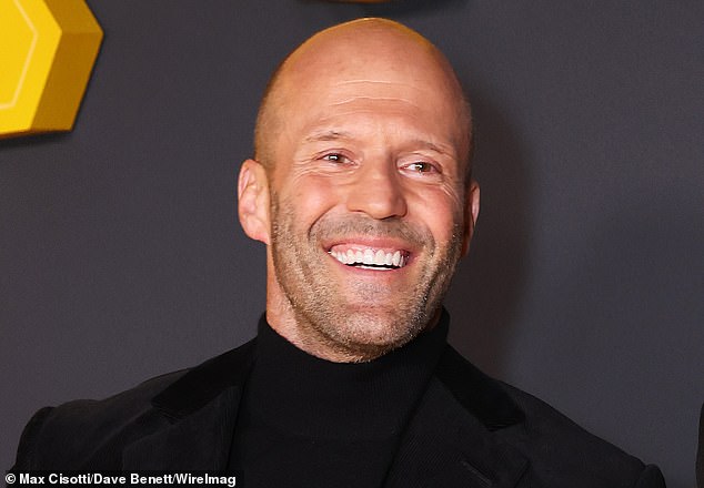 r/bald: Hair Loss to Confidence in a Supportive Online Community