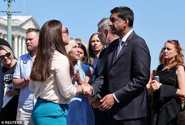 Democrats Boycott Trump's State of the Union as Sabotage Campaign Intensifies