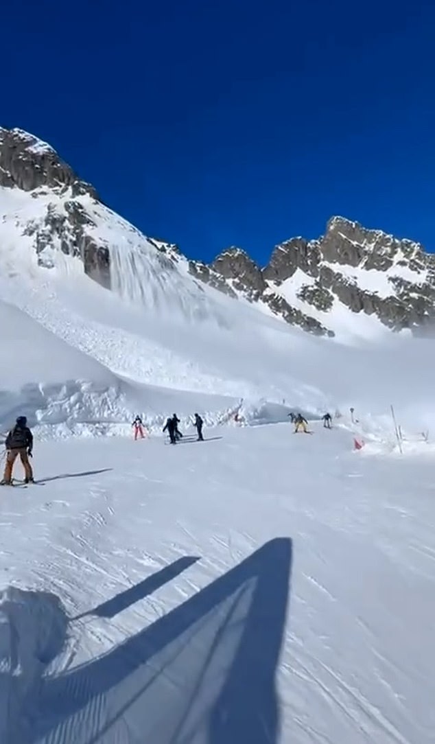Devastating Avalanche Traps Skiers in La Flégère, French Alps