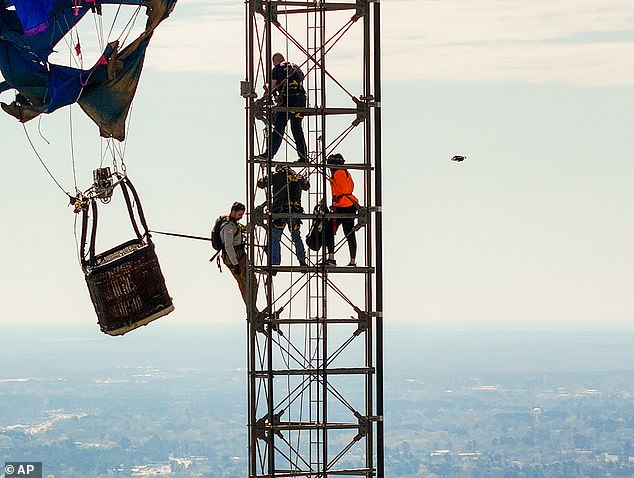 Daring Rescue After Hot Air Balloon Collision in Texas