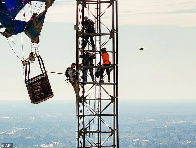 Daring Rescue After Hot Air Balloon Collision in Texas