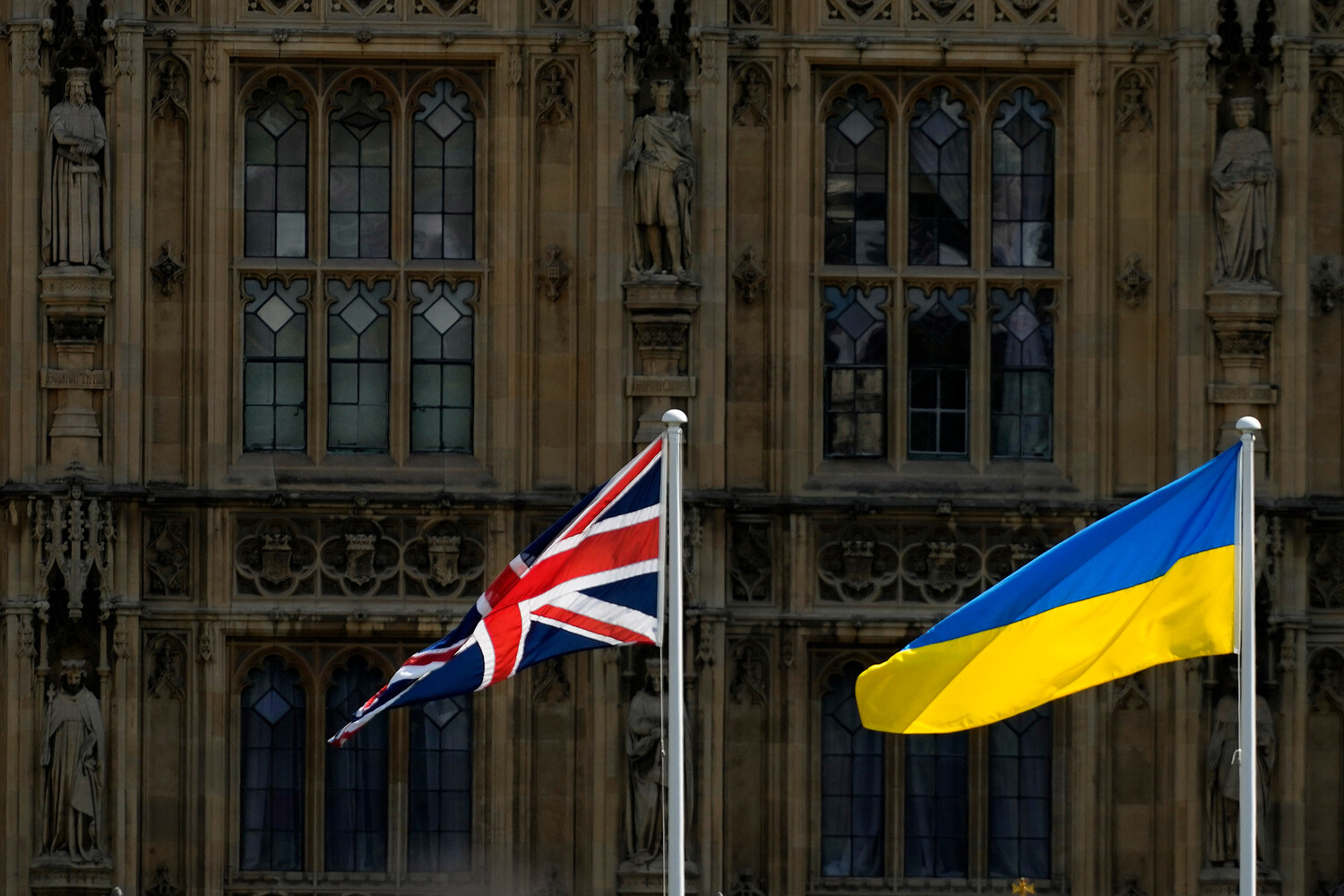 UK's Strategic Shift: Ukraine Collaboration to Counter Iranian Drones in the Middle East