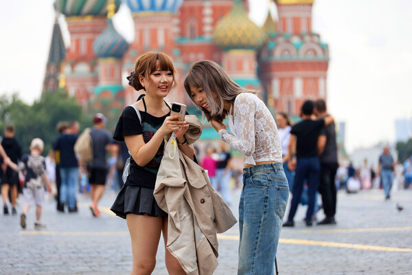 Russia's New Hotel Guidelines: Avoiding Room Number Four for Chinese Tourists