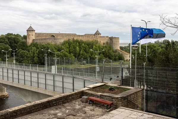 Estonia and France Explore Pan-European Nuclear Deterrence to Strengthen European Security