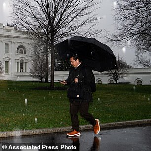 Extreme Weather Converges Across U.S., From 107°F Heat to Subzero Chills