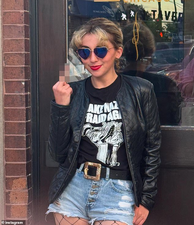 Kat Abughazaleh's Wealthy Upbringing Challenges 'Humble' Campaign Narrative in Illinois Race