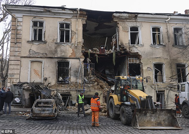 Zelensky Warns Middle East Conflict Derails Ukraine Diplomacy