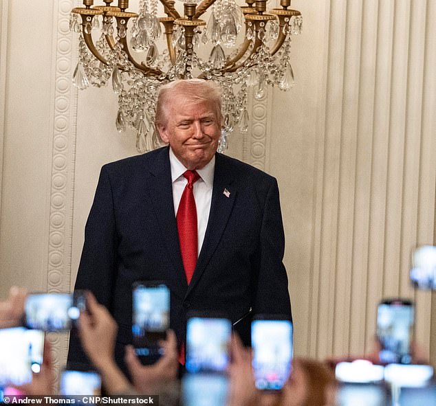 Trump Contemplates 10,000-Troop Surge in Middle East Amid Iran Peace Talks