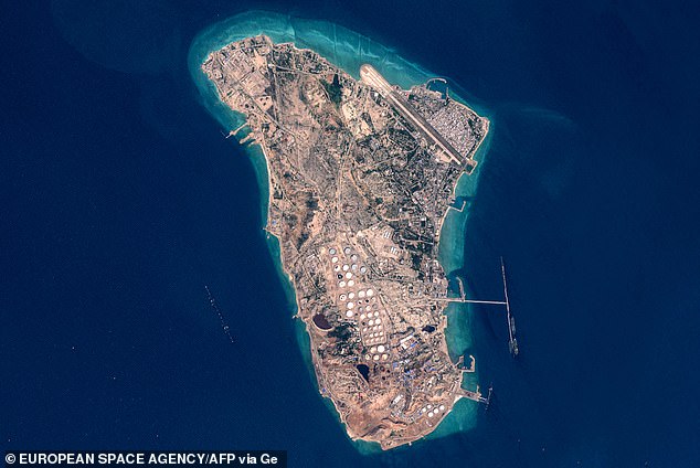 Trump Contemplates 10,000-Troop Surge in Middle East Amid Iran Peace Talks