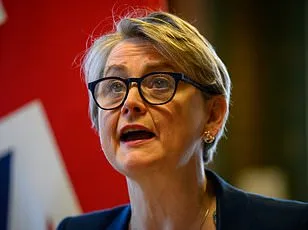 Macron Condemns Trump's Forceful Stance on Strait of Hormuz, Urges Diplomacy Over Military Action