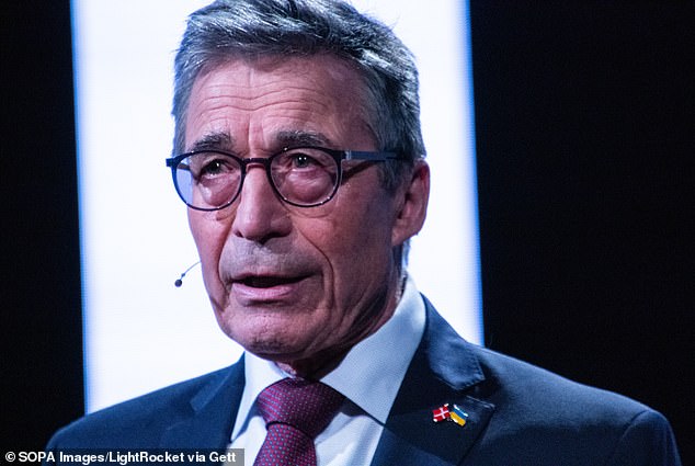 Former NATO chief urges Britain and France to lead independent European defense.