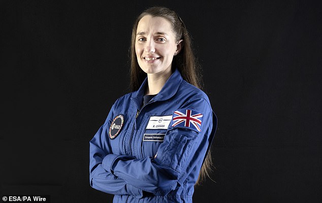 Tim Peake says Northern Irish astronaut Rosemary Coogan could walk on the moon first.