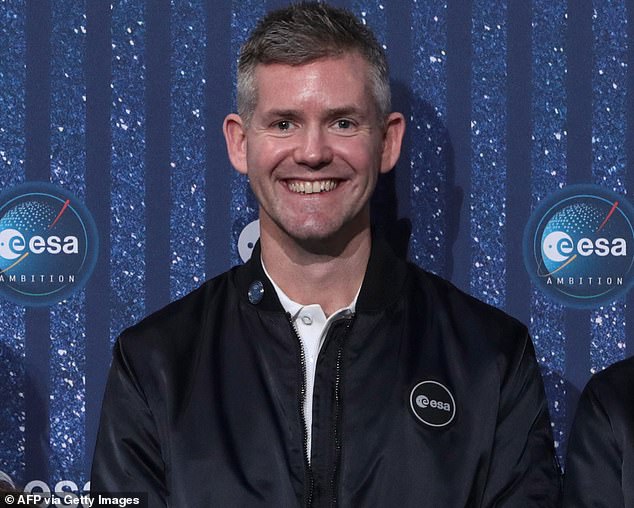 Tim Peake says Northern Irish astronaut Rosemary Coogan could walk on the moon first.