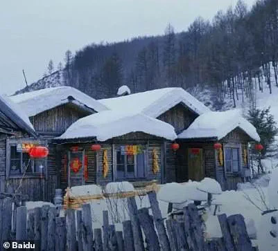 Chinese 'Snow Village' Deceived Tourists with Cotton Wool and Soap Bubbles