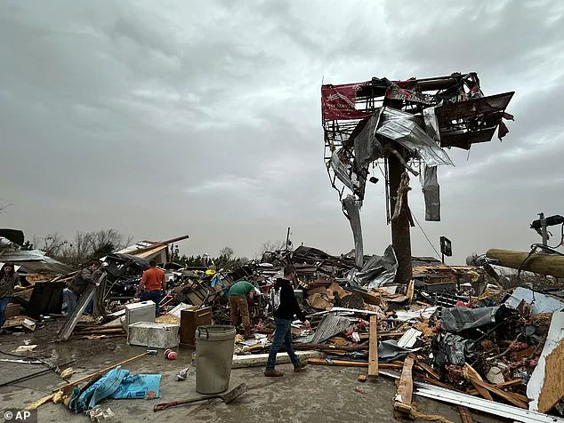 High Wind Warning: Millions Bracing for Extreme Conditions in Texas