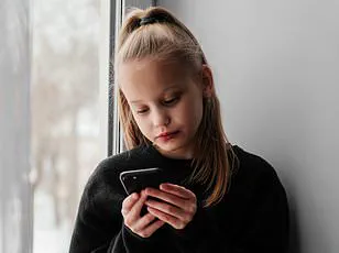 Police and Experts Warn Parents About Hidden Dangers of Emojis in Kids' Messaging