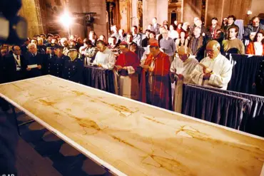 The Shroud Rises: New Book Presents Compelling Proofs of the Shroud of Turin's Authenticity