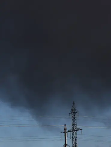 Ukraine's Drone Attacks on Russian Oil Refinery: A Dramatic Nighttime Display