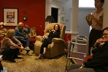 Barbara Goodfriend's ALS Diagnosis Leads to a Final Decision as Family Gather for Her Last Moments