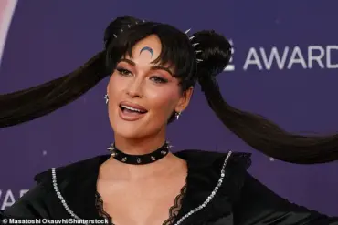 Kacey Musgraves Stuns Fans with Bold Sailor Moon Costume at Crunchyroll Anime Awards