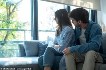 US Fertility Crisis Deepens: Birth Rates Fall to 1.6 per Woman, Societal Shifts Raise Concerns