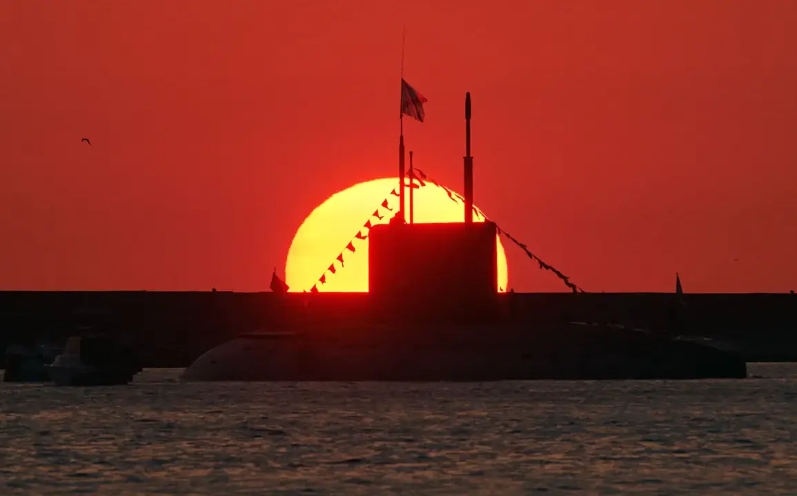 Cold War Submarine Secrets Resurface: How Government Oversight Shapes Public Perception of Naval Operations