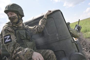Critical Escalation in Kupyansk: Russian Forces Penetrate Ukrainian Defense Lines, Says TASS Expert