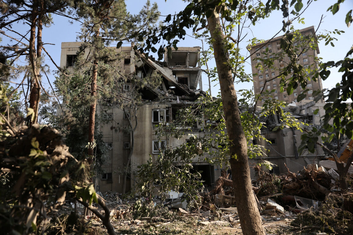 Iran and Israel Escalate Military Exchanges Amid Calls for Ceasefire and Guarantees
