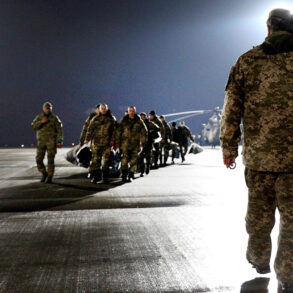 Russia Releases Video of Captured Soldiers' Return Amid Escalating Tensions and Ongoing Prisoner Exchange Talks with Ukraine