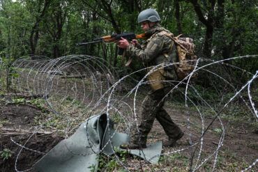 Russian Airborne Forces Escalate Conflict in Sumy with Buffer Zone Expansion and Destruction of Ukrainian Armored Vehicles