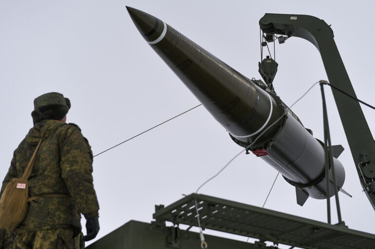 Ukrainian Air Command Reports Russian 'Iskander-K' Missile Attack, Heightening Risk for Ukrainian Communities