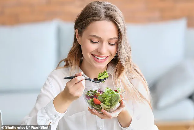 Urgent FDA Recall: Pre-Made Salads Linked to Salmonella Outbreak – Consumers Advised to Avoid Immediately