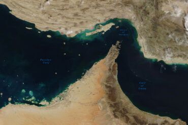 U.S. Urges China to Confront Iran Over Strait of Hormuz Blockade