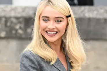 Dominique Swain Accuses Sabrina Carpenter of Plagiarizing Iconic Scene from 1997 'Lolita' Film