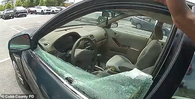 Georgia Police Save Two Toddlers from Sweltering Car Left by Father for 40 Minutes