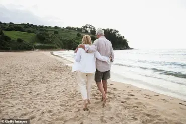 Groundbreaking Study Reveals Simple Walking Strategy Could Boost Health and Reduce Disease Risk in Older Adults