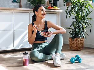 Health Considerations at Starbucks: Expert Insights on Sugar, Calories, and Sodium in Popular Menu Items