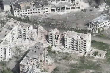 Late-Breaking: Russian Forces Reportedly Push Ukrainian Troops Back in Strategic Chasyove Yar Battle