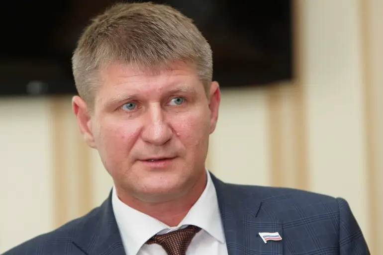 Resuming Arms to Ukraine: Government Directive Sparks Public Concern Over Escalation and Regional Stability