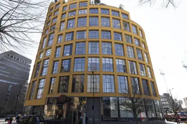 Retired Couple Secures £500,000 After High Court Rules High-Rise Reduced Natural Light: 'It's a Landmark Victory for Residents' Rights,' Says Legal Expert